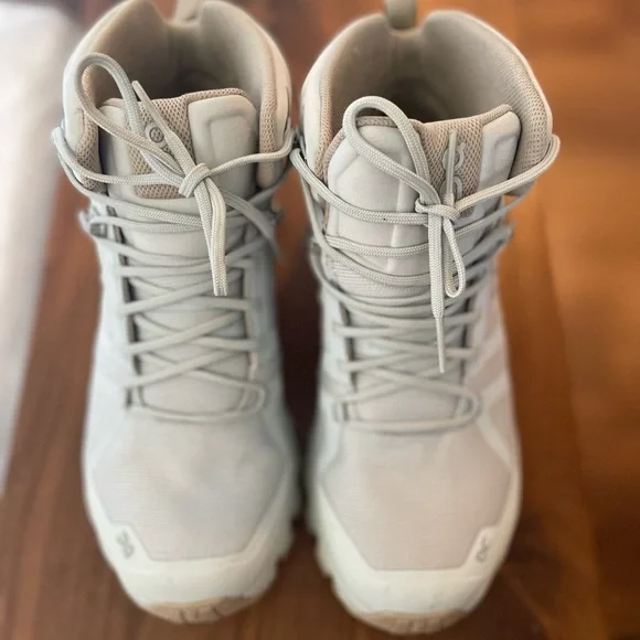 ON CLOUDROCK MID WATERPROOF HIKERS - Picture 5 of 5